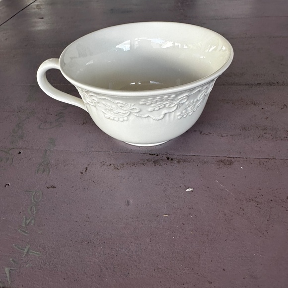 Ralph Lauren Wedgwood China Claire 2 Cups - Picture 5 of 8